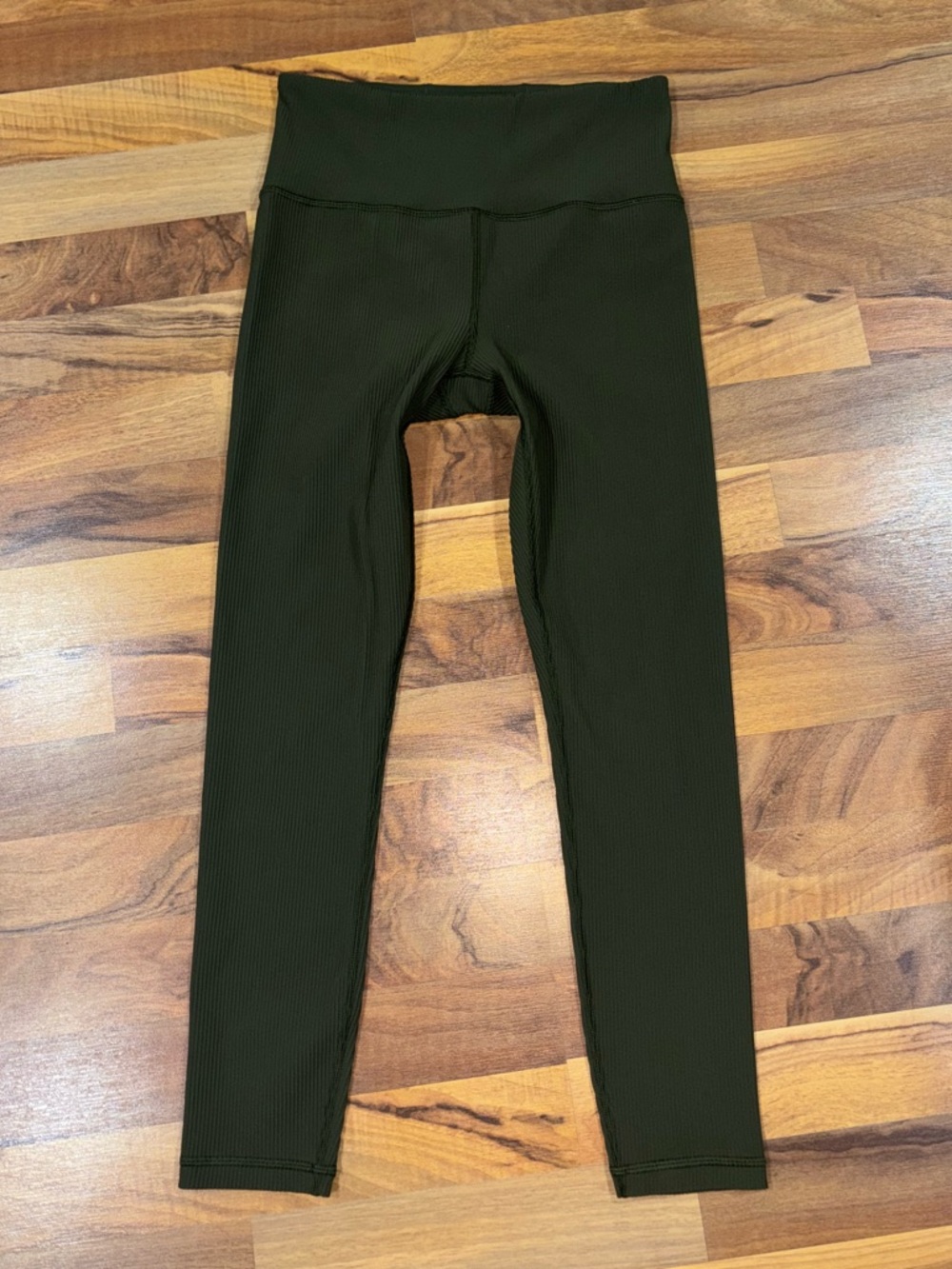 Athleta Elation Ribbed green leggings